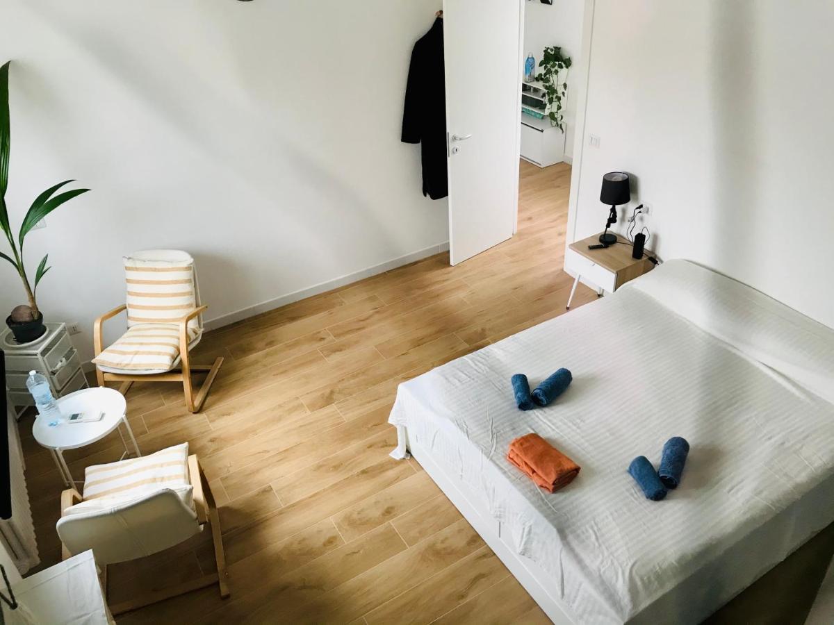 Stanza E Bagno Privato, Idromassaggio Con Extra Fee, In Appartamento 费拉拉 外观 照片