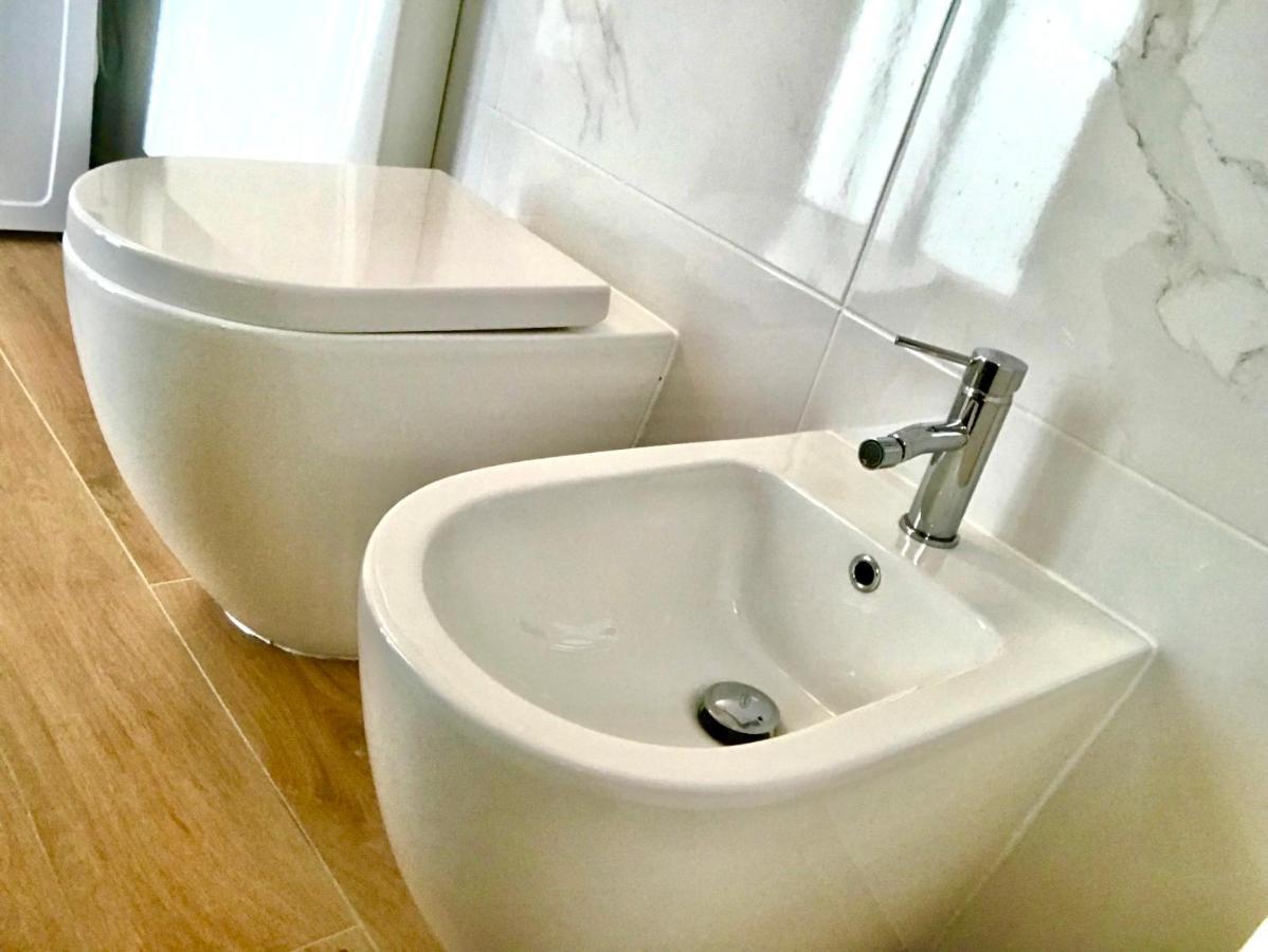 Stanza E Bagno Privato, Idromassaggio Con Extra Fee, In Appartamento 费拉拉 外观 照片