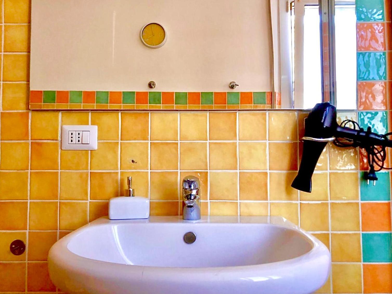 Stanza E Bagno Privato, Idromassaggio Con Extra Fee, In Appartamento 费拉拉 外观 照片