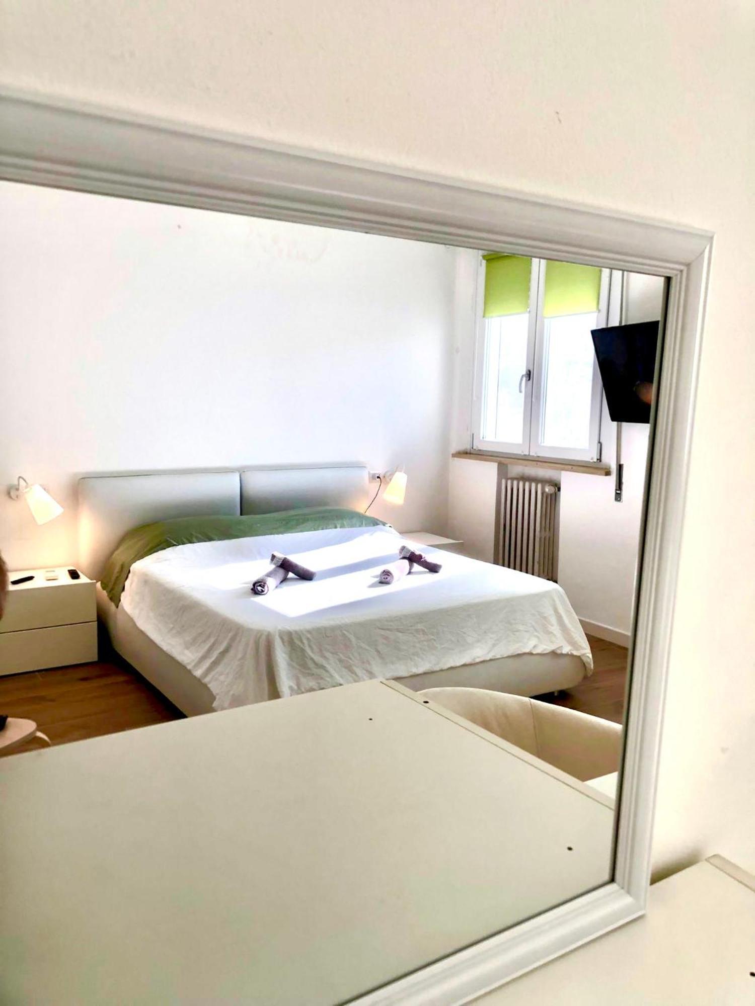 Stanza E Bagno Privato, Idromassaggio Con Extra Fee, In Appartamento 费拉拉 外观 照片