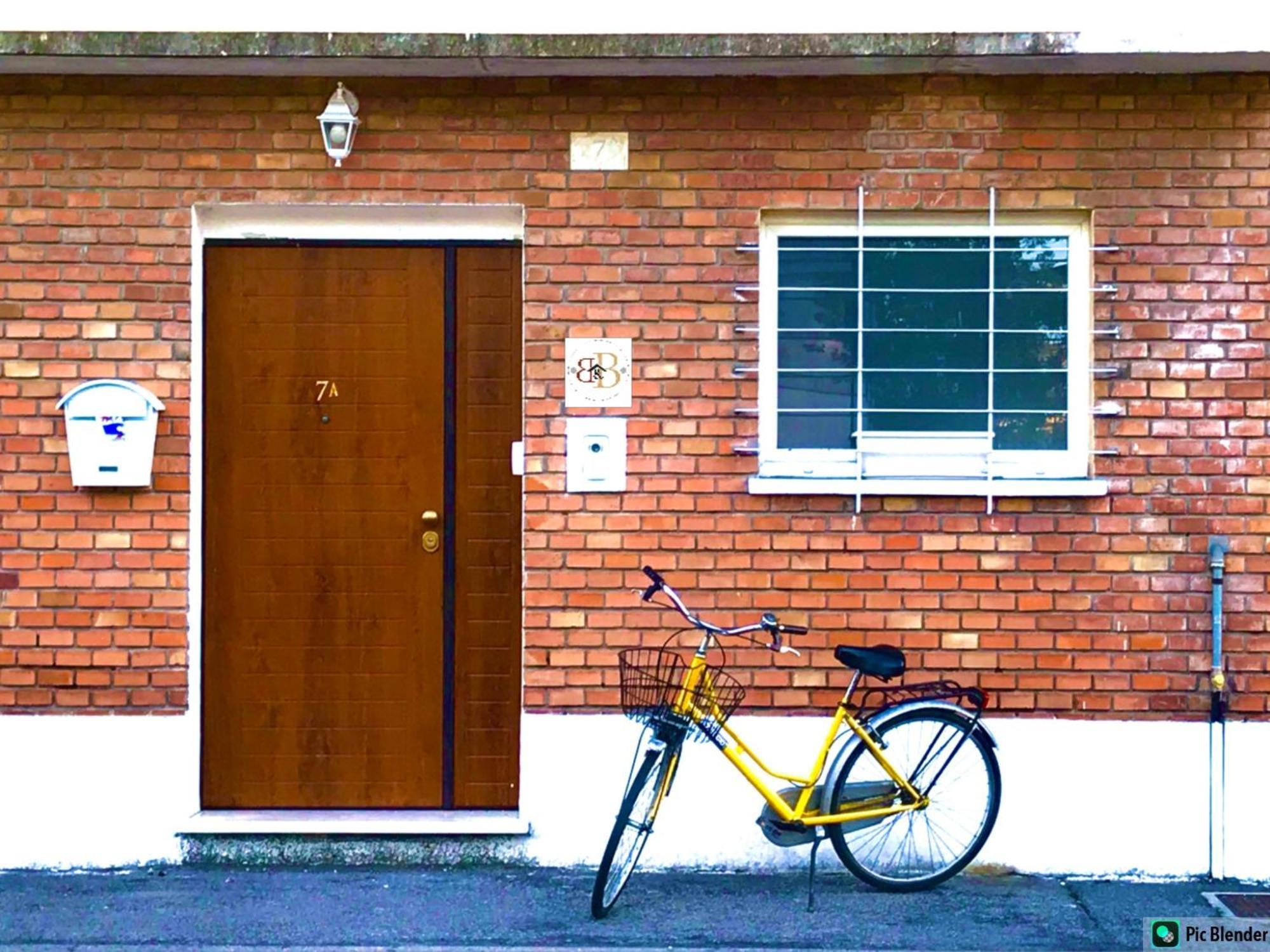 Stanza E Bagno Privato, Idromassaggio Con Extra Fee, In Appartamento 费拉拉 外观 照片